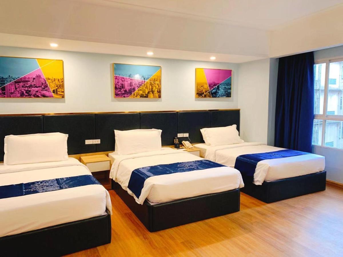 Sapphire Hotel Silom Bangkok Exteriér fotografie Deluxe Family Room